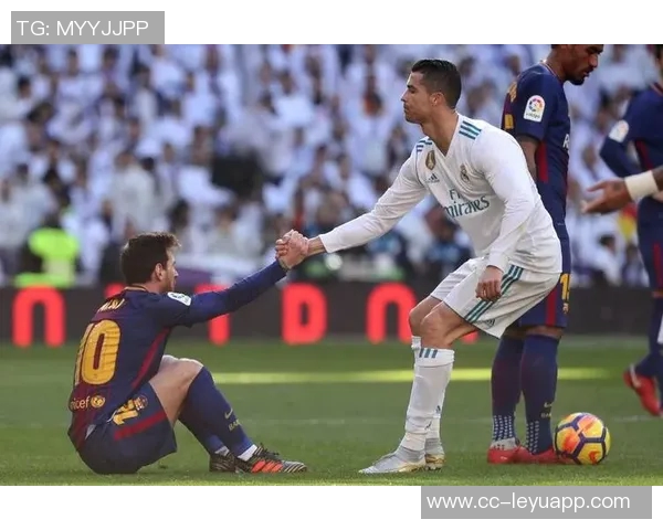 卡尔德隆回顾C罗加盟皇马背后的动机与梅西的相互成就关系