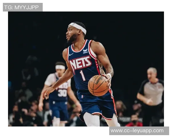 福克斯第三节火力全开7投6中狂砍16分上半场表现平平仅得4分 福克斯第三节火力全开7投6中狂砍16分上半场表现平平仅得4分